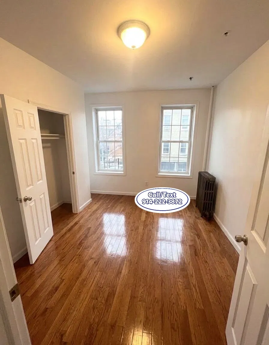3 bed, $2,700 — Photo 3