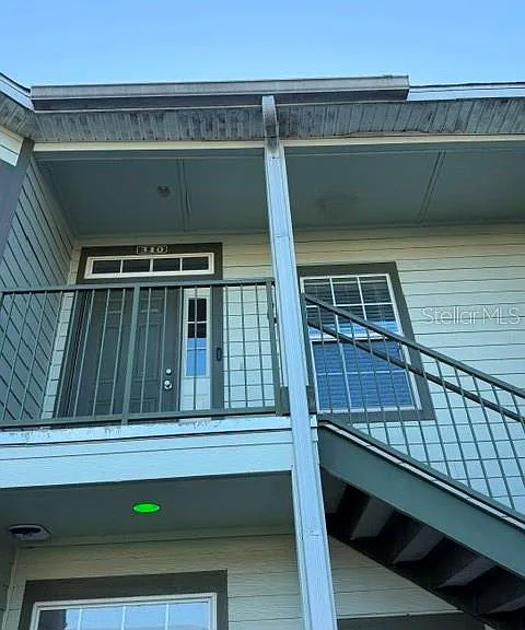 2935 NE 7th St #310 — Photo 2