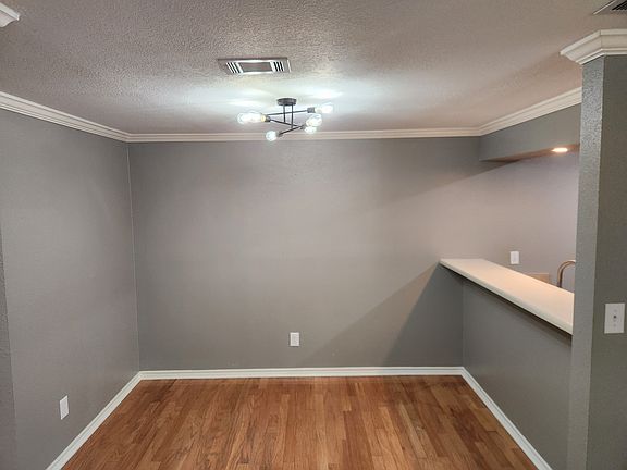 3rd image of 4107 Medical Dr #7