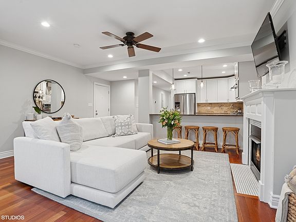 5th image of 3505 N Janssen Ave APT 3