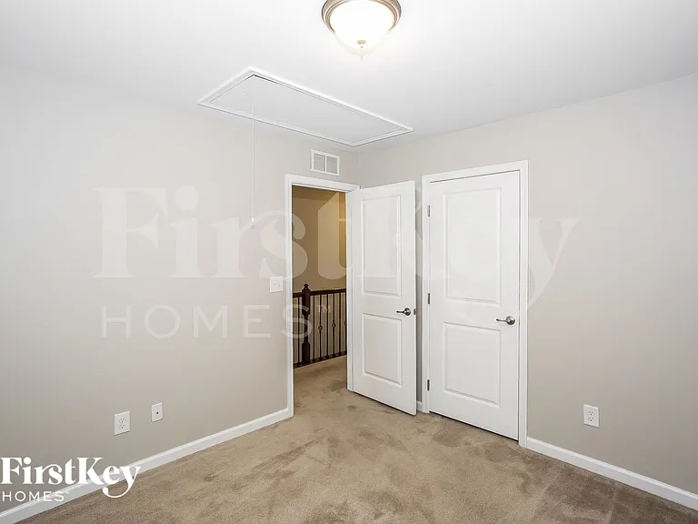 3232 Oulten St — Photo 11