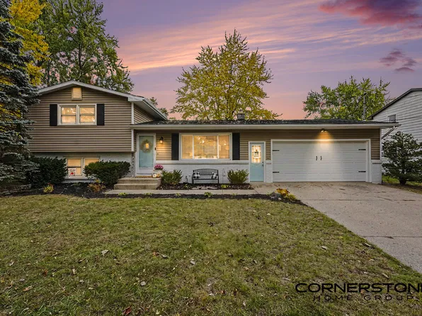 2748 Lincoln Ave NW, Grand Rapids, MI 49544