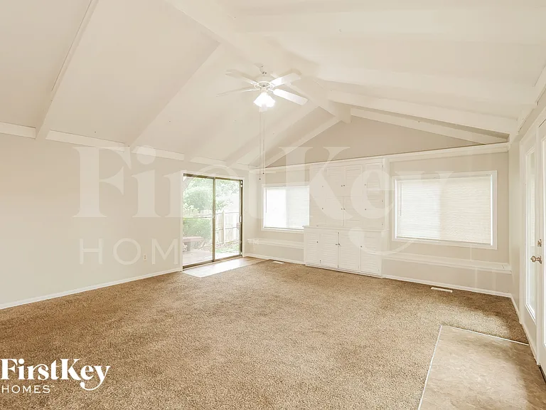 14220 E 36th St S — Photo 4