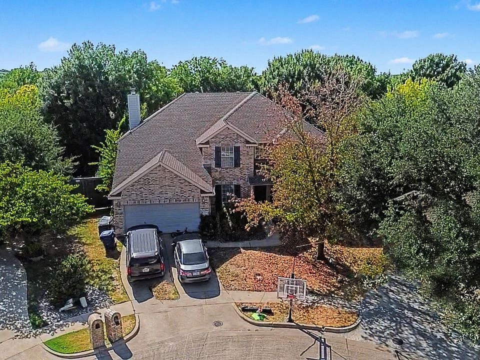 1st image of 5213 Lake Crest Dr