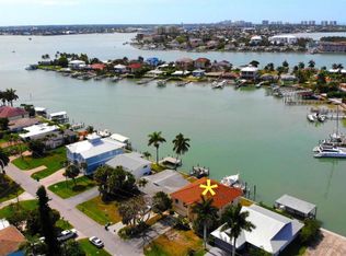 120 Tahiti St, Naples, FL 34113