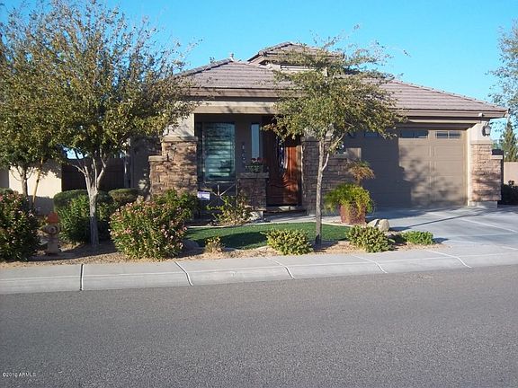 2nd image of 346 E Caribbean Dr