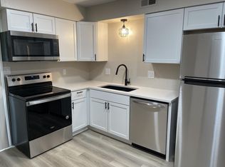 2100 SW 9th St APT A, Blue Springs, MO 64015