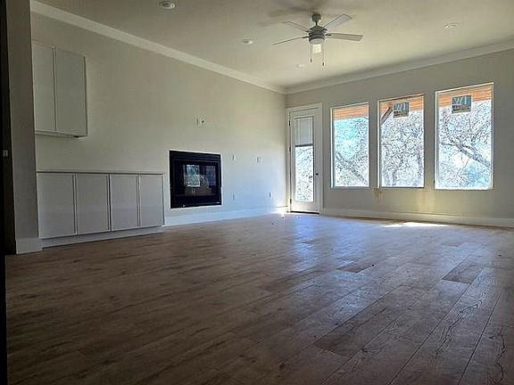 3rd image of 2425 Bruin Dr
