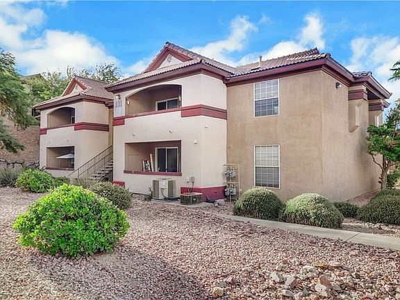 2nd image of 231 W Horizon Ridge Pkwy APT 814