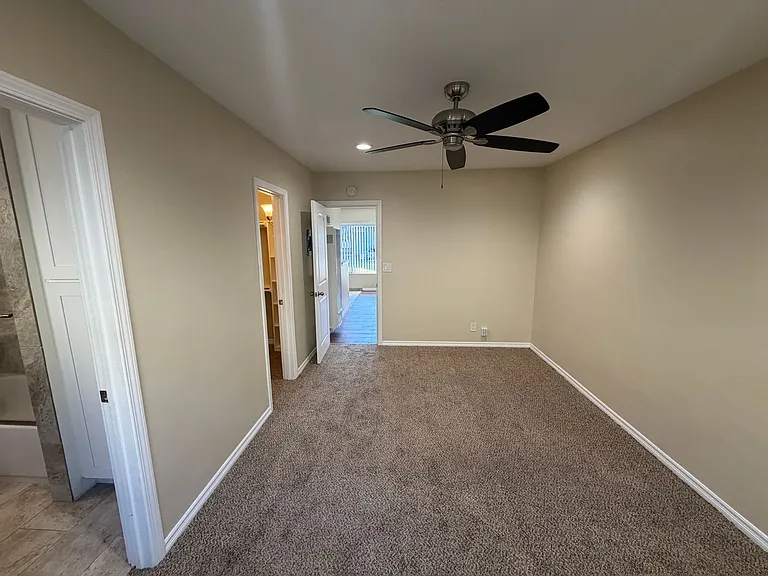 2227 E Westport Dr — Photo 14