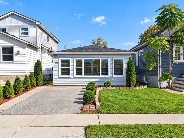 744 McKay Ave, Windsor, ON N9B 2A1