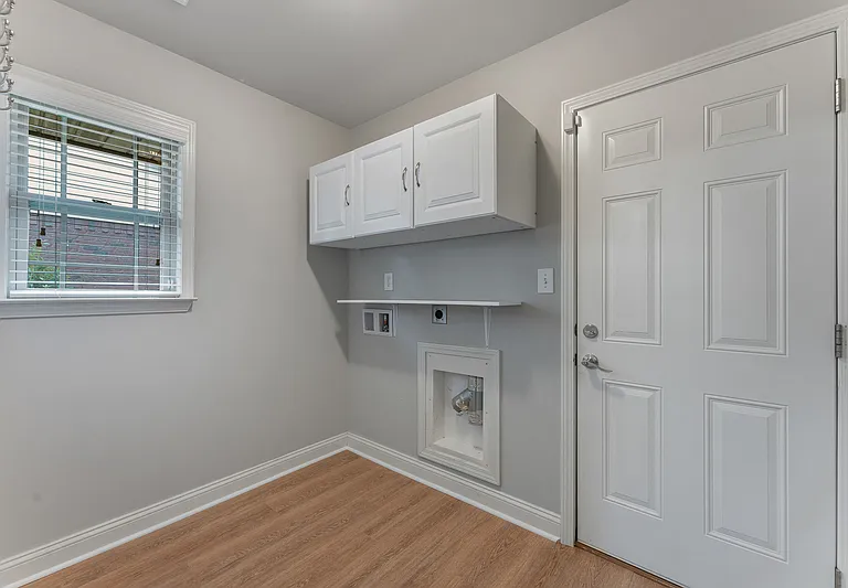 323 Harbor Glen Dr SW — Photo 13