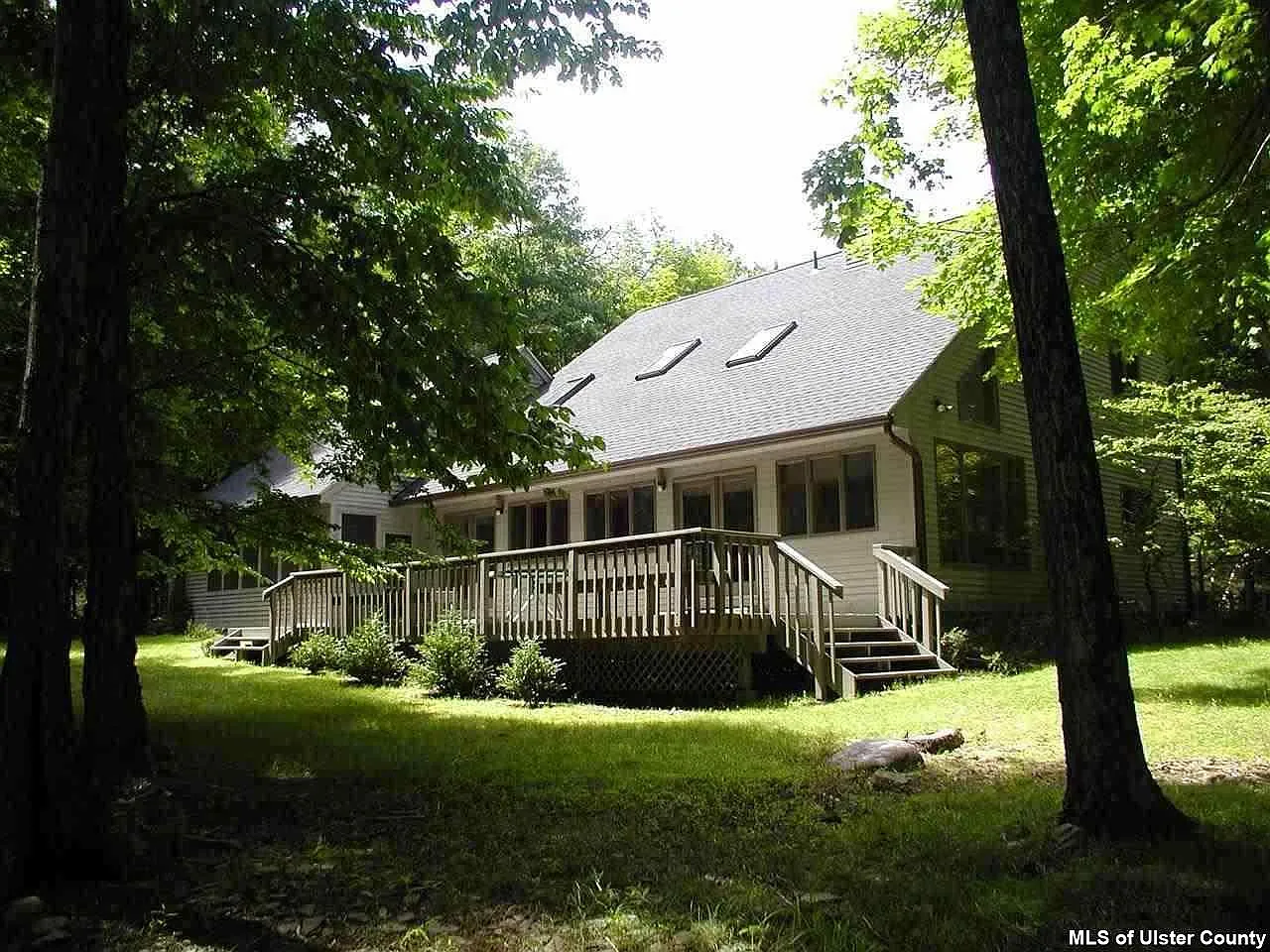 25 Blue Heron Dr photo 1