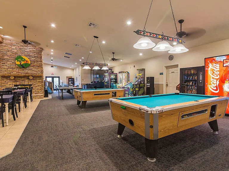 game room/arcade open 10am to 10pm daily