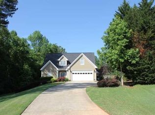 5008 Southern Trace Dr, Gainesville, GA 30504