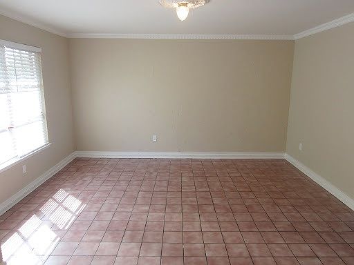 2nd image of 11892 Lancewood Dr