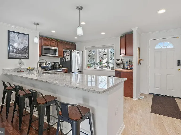 7680 Wolford Way — Photo 7