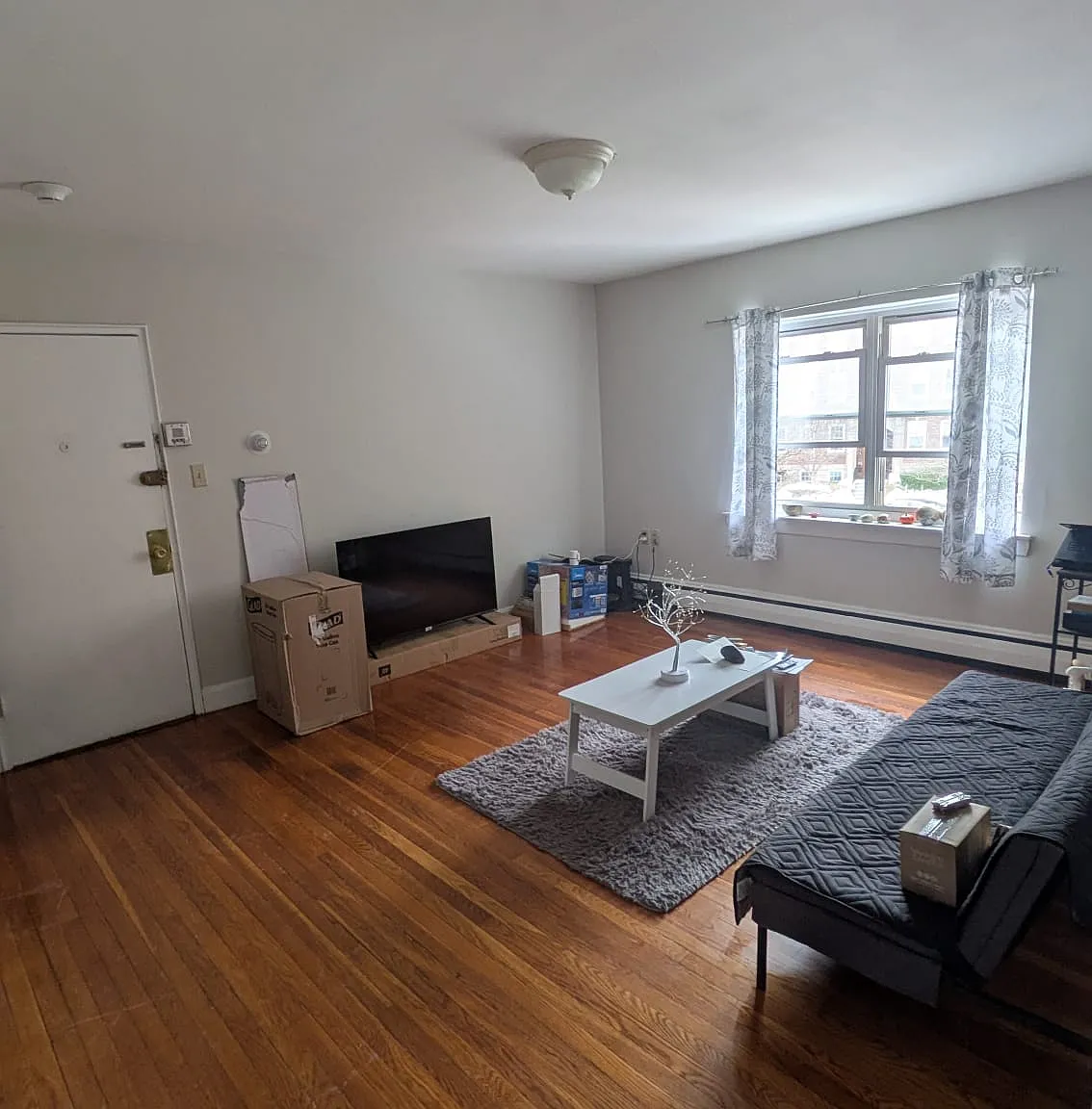 2 bed, 9999 sqft, $3,030 — Photo 4