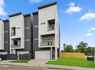 1264 Finnigan St, Houston, TX 77020