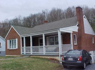 210 Greenway Ave, Marion, VA 24354