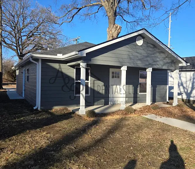 217 W Forest St — Photo 1