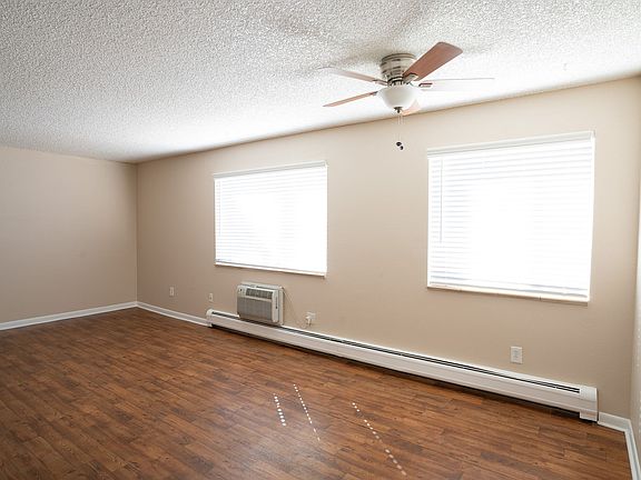 5th image of 3300 S Washington St #202