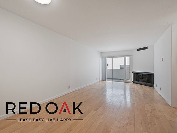 5th image of 1033 1/4 3rd St #208
