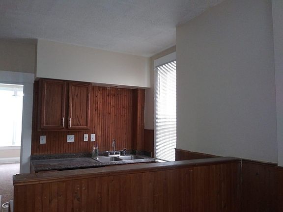 3rd image of 2801 Montana Ave #1