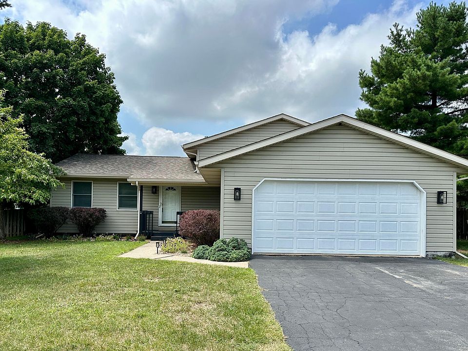 1st image of 562 Glenwood Dr