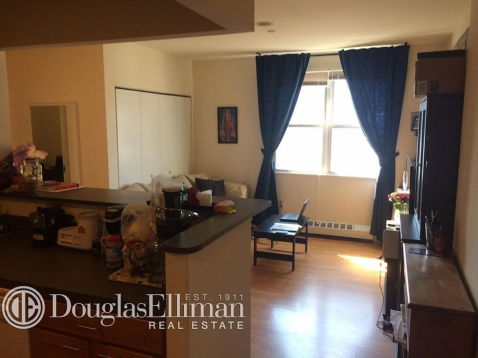 1st image of 2737 27th St APT 2F