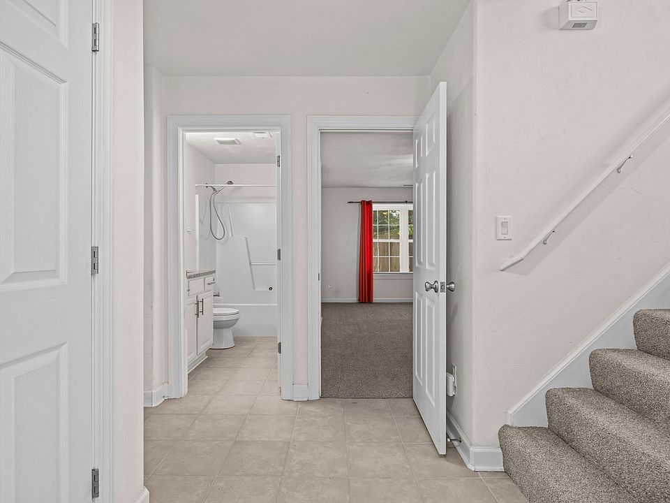1st Floor Hallway empty