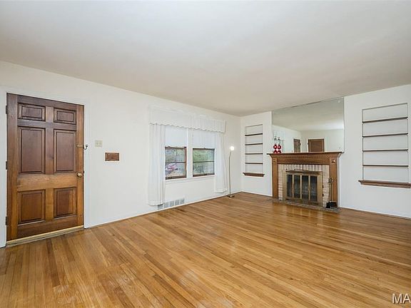 5th image of 340 Calvert Ave