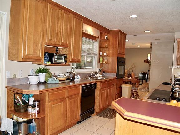 3rd image of 6270 Silver Glen Ct