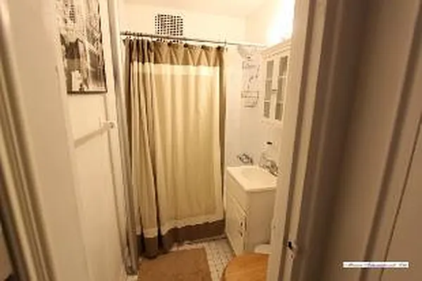 Rented by Maison International | media 36