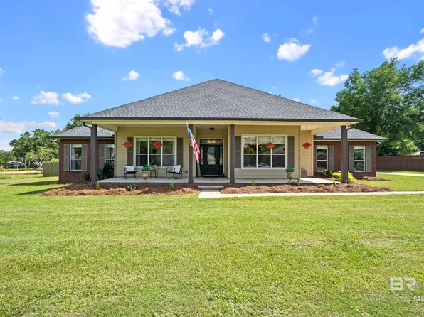33140 N Pickens Ave, Lillian, AL 36549