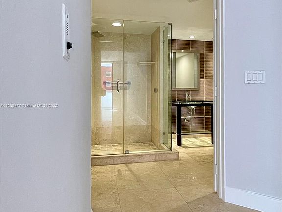 2nd image of 1581 Brickell Ave APT 1505