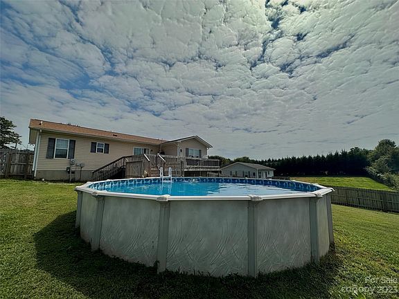 5th image of 106 Kammerer Dr