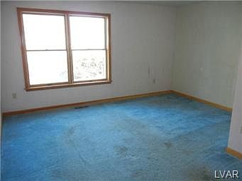 4th image of 5411 Hale Ave