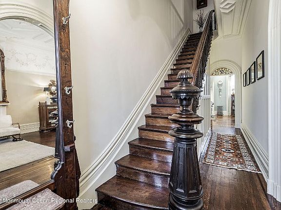 3rd image of 540 Bergen Ave