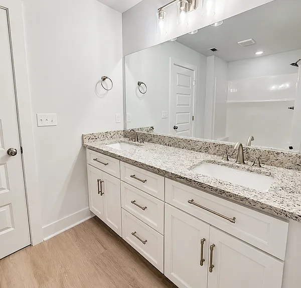 1533 Payne St #0 — Photo 13