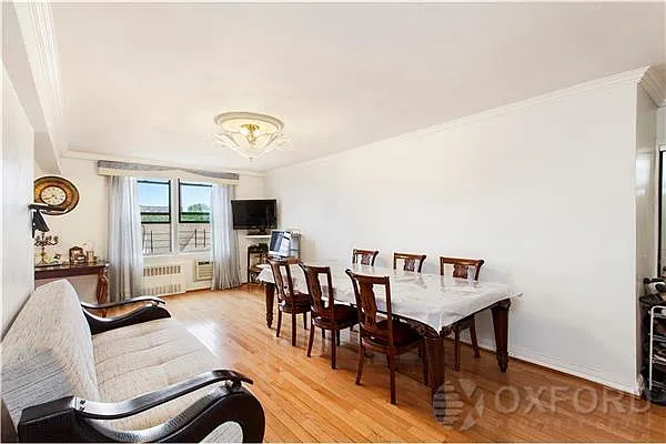 Sold by Oxford Property Group | media 2