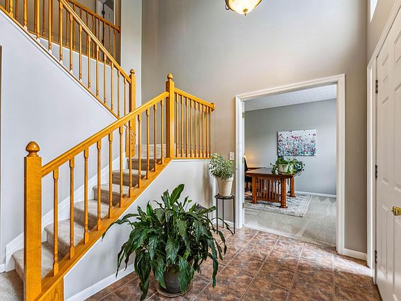 3rd image of 8913 Lupine Dr