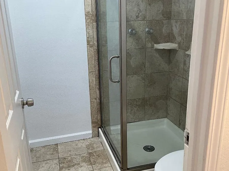 Whitney Manor — Photo 16