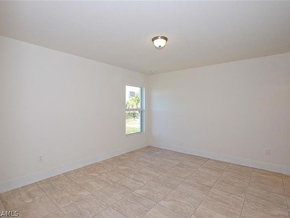 5th image of 236/238 NE 16th Place Cpe