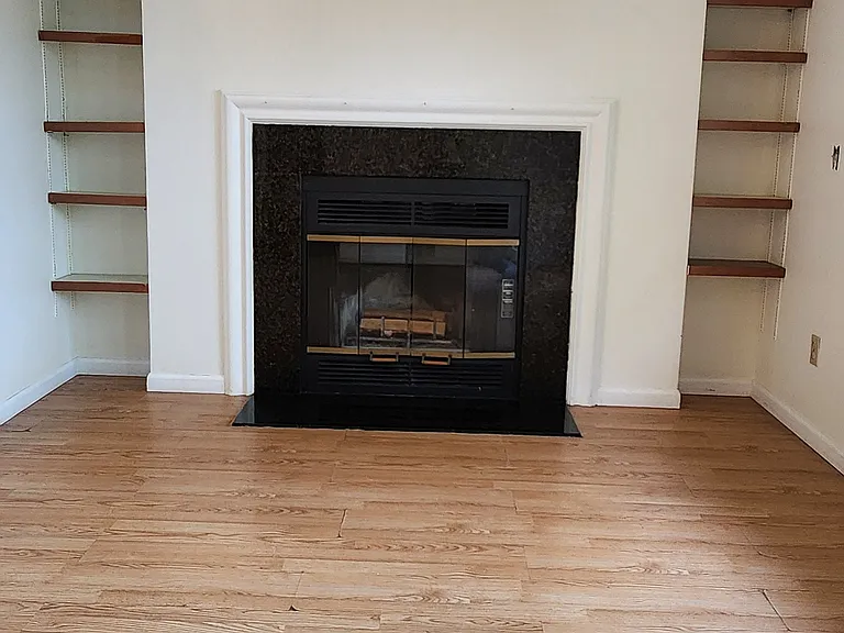 7225 Bren Ln — Photo 11