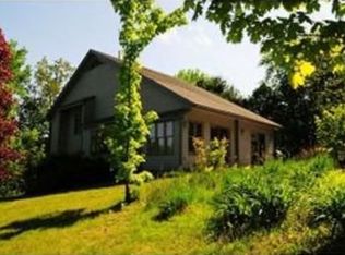 8 Plains Rd, Fairfax, VT 05454