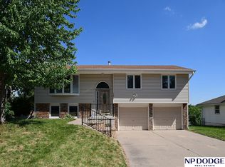 9412 Ames Ave, Omaha, NE 68134