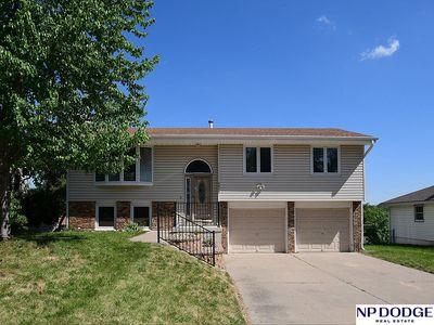 9412 Ames Ave, Omaha, NE, 68134