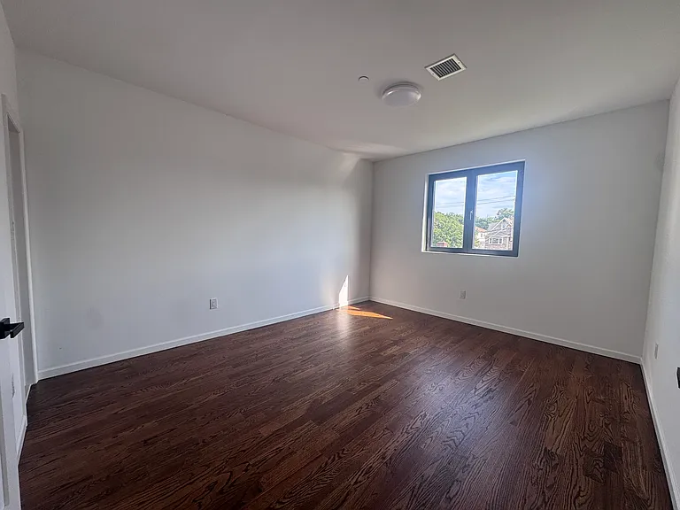 153 Hull Ave #2 — Photo 5