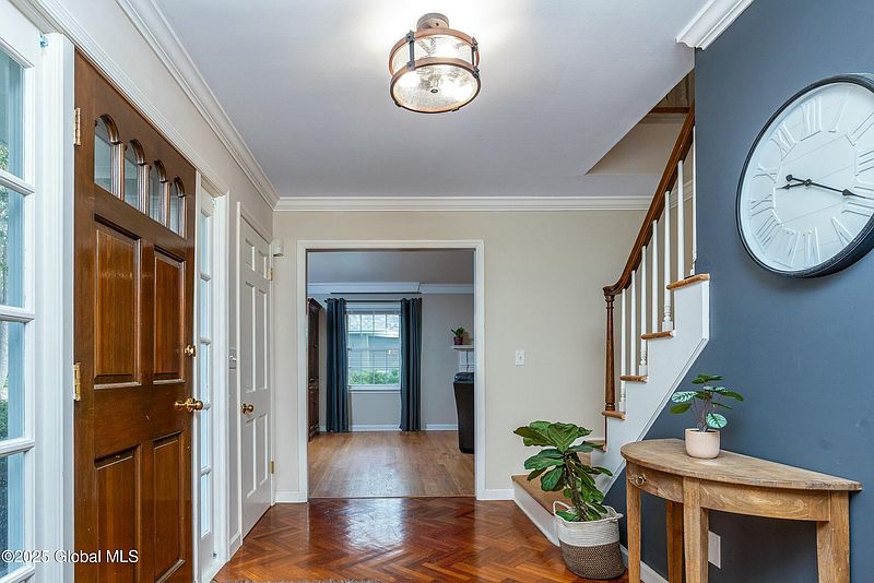 4th image of 1366 Rosehill Boulevard